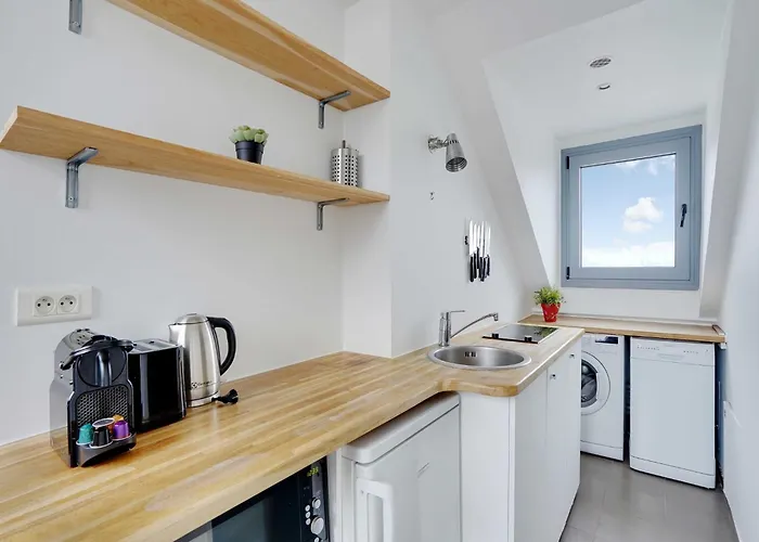 Moderne - 1br- 4p- Montmartre