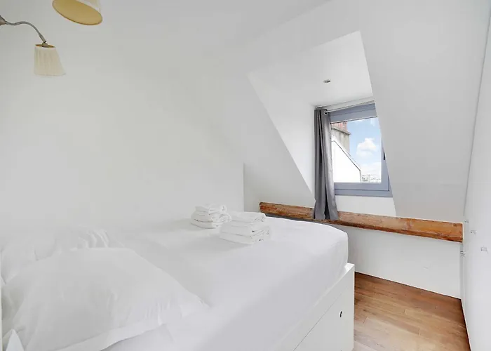 Moderne - 1br- 4p- Montmartre Paris